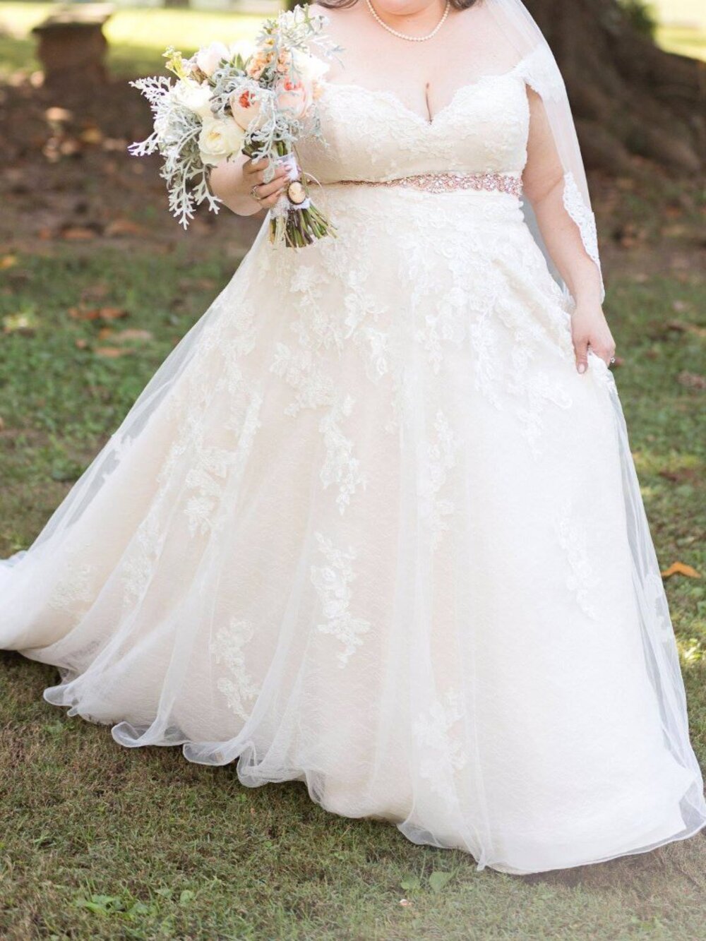 House of Wu Wedding Dress Size 22, **has been altered to be short length**